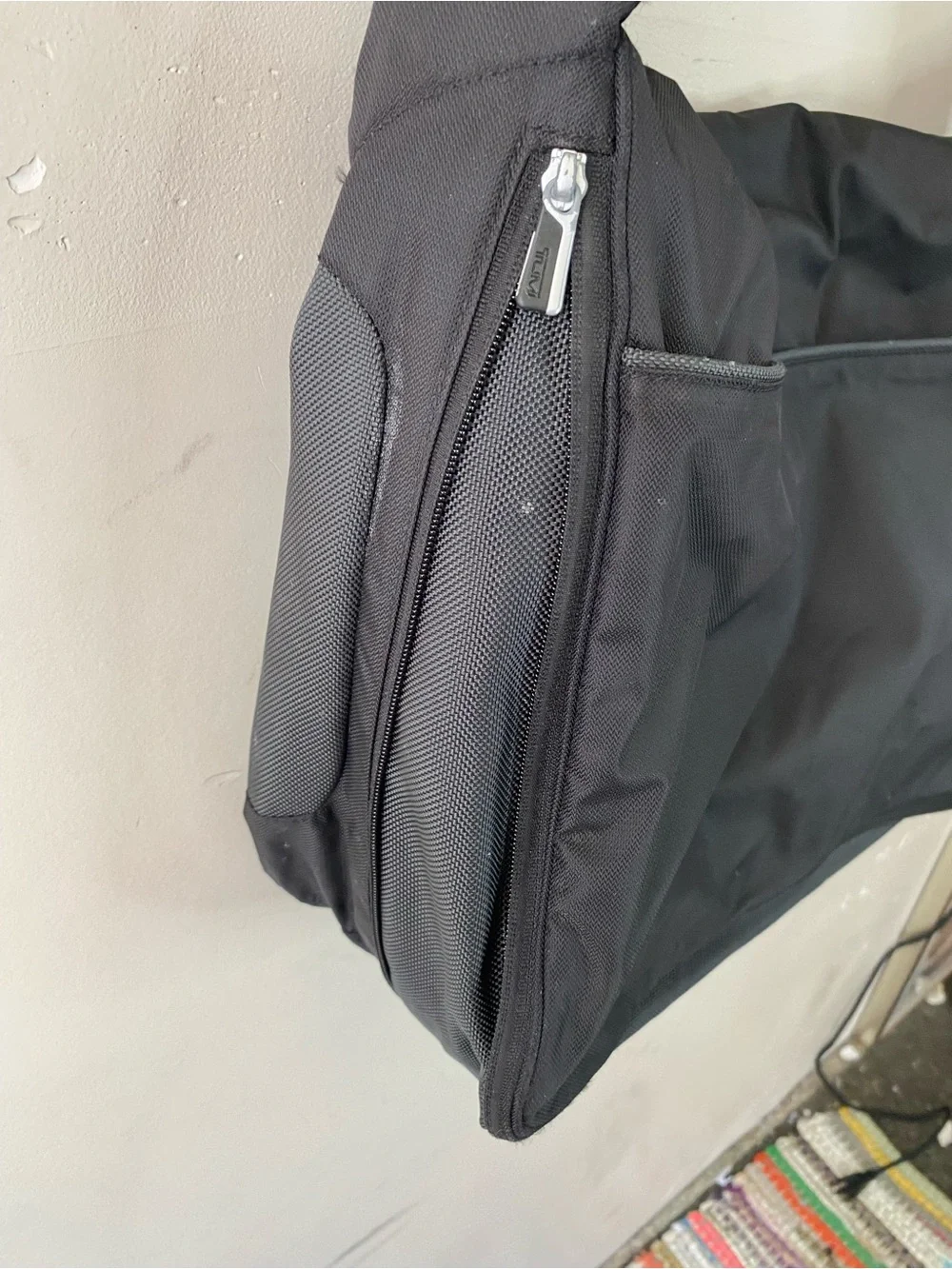 TUMI T-Tech 5112D Black Expandable Nylon Laptop Messenger Bag